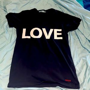 L O V E ❤️💕 Black graphic tee